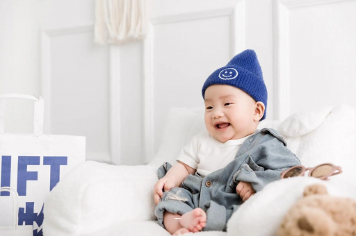 牡丹江五个月宝宝拇指内扣